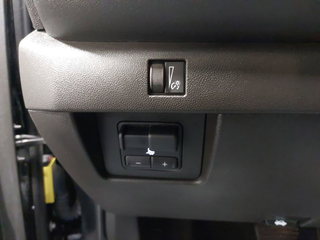 Used 2023 Chevrolet Colorado Trail Boss w/ LPO, Dark Essentials Package image 25