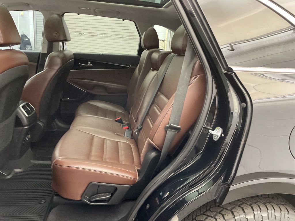 Used 2019 Kia Sorento SX w/ SX Touring Package image 23