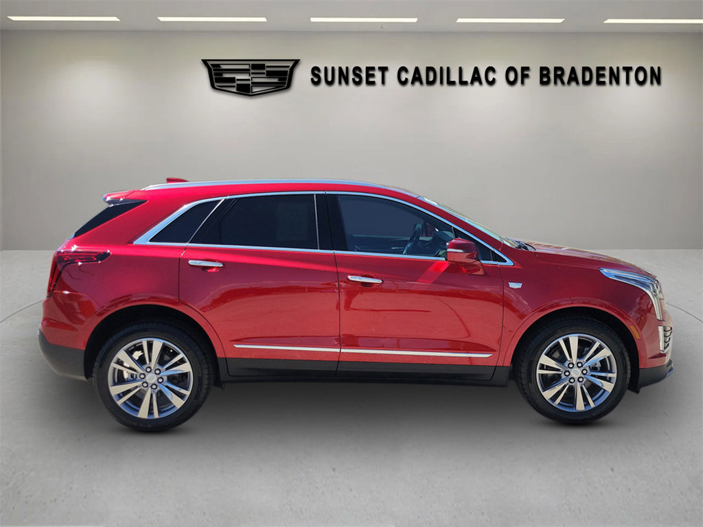 Certified 2025 Cadillac XT5 Premium Luxury w/ LPO, Floor Liner Package image 3