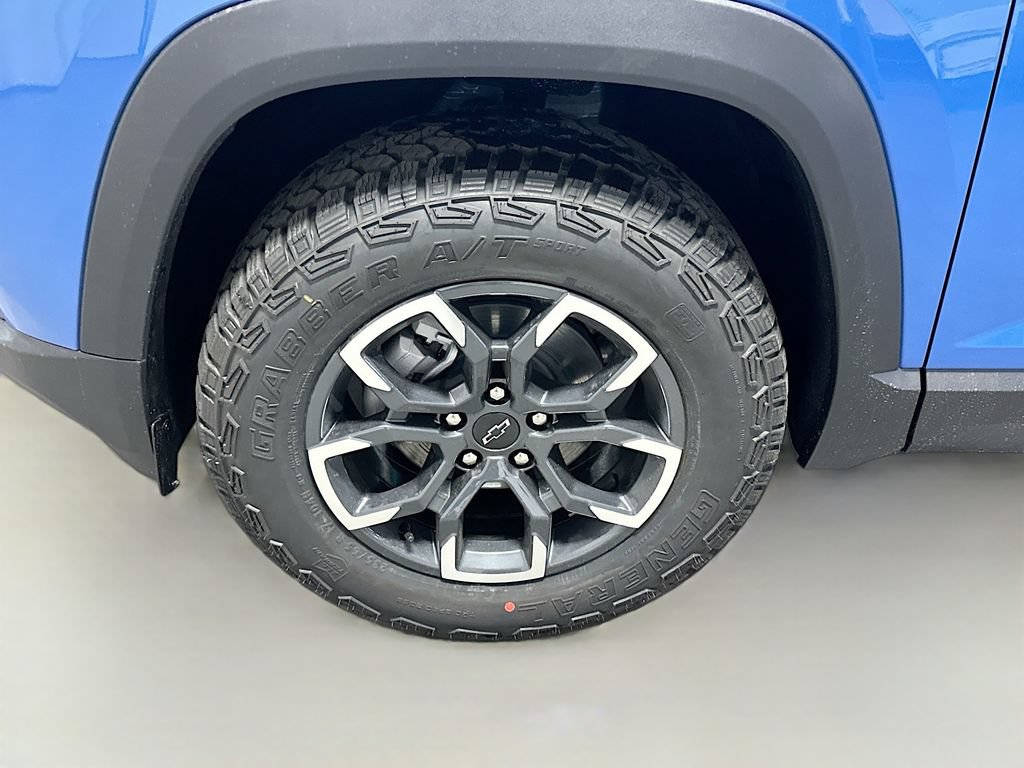 New 2026 Chevrolet Equinox ACTIV FWD image 35