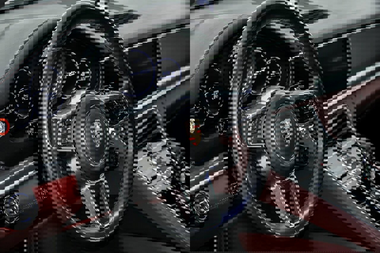 Used 2020 Porsche Panamera GTS image 26