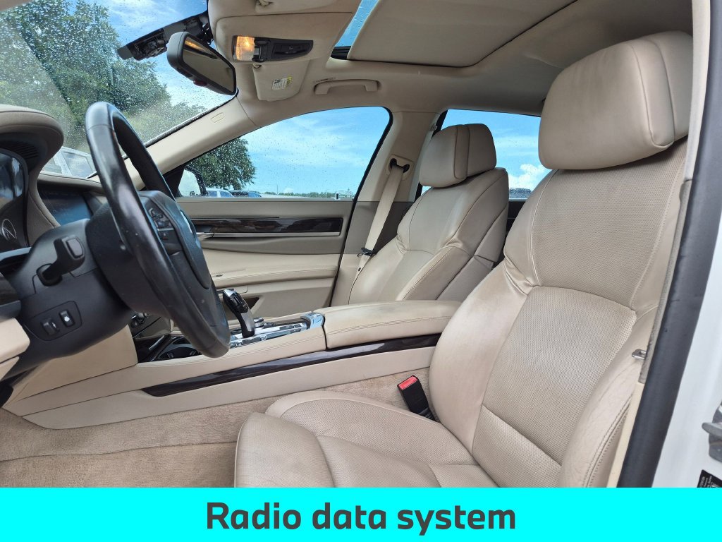 Used 2009 BMW 750Li RWD image 16
