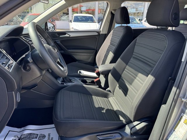 Used 2022 Volkswagen Tiguan S image 12