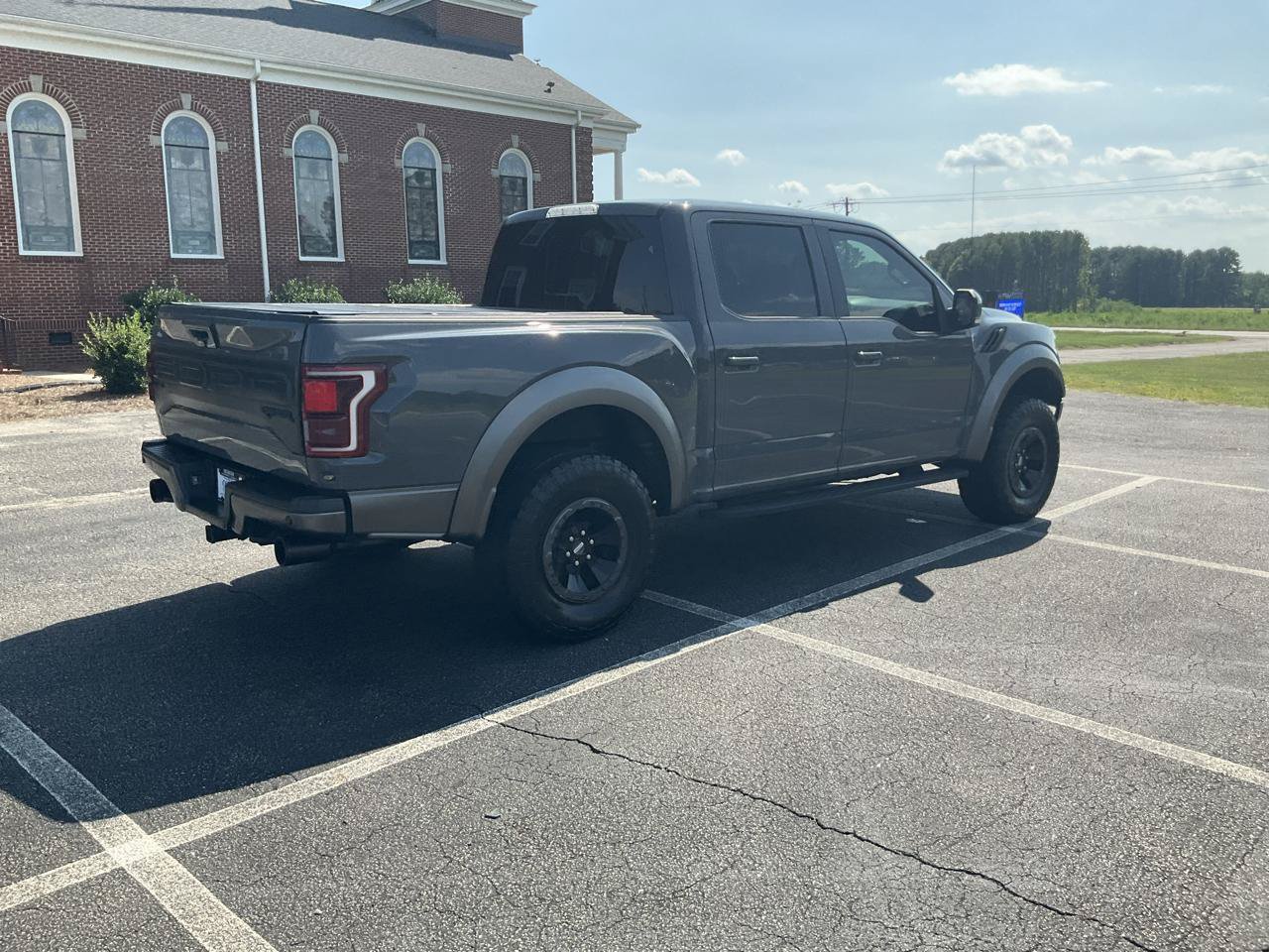 Used 2018 Ford F150 Raptor w/ Equipment Group 802A Luxury AWD/4WD image 6