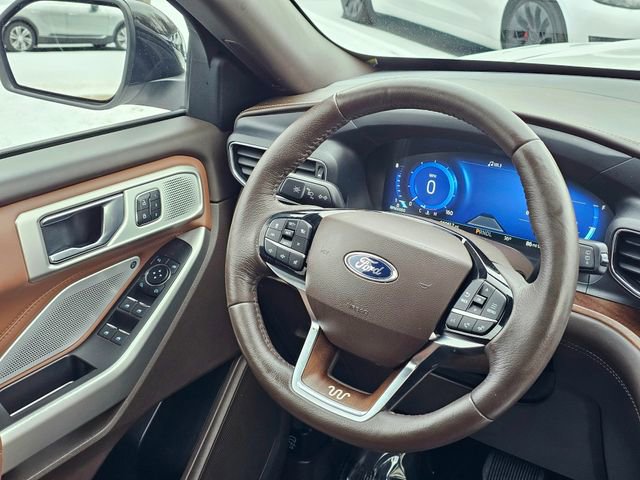 Used 2022 Ford Explorer King Ranch w/ Premium Technology Package image 32