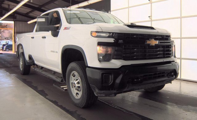 Used 2024 Chevrolet Silverado 2500 W/T image 1