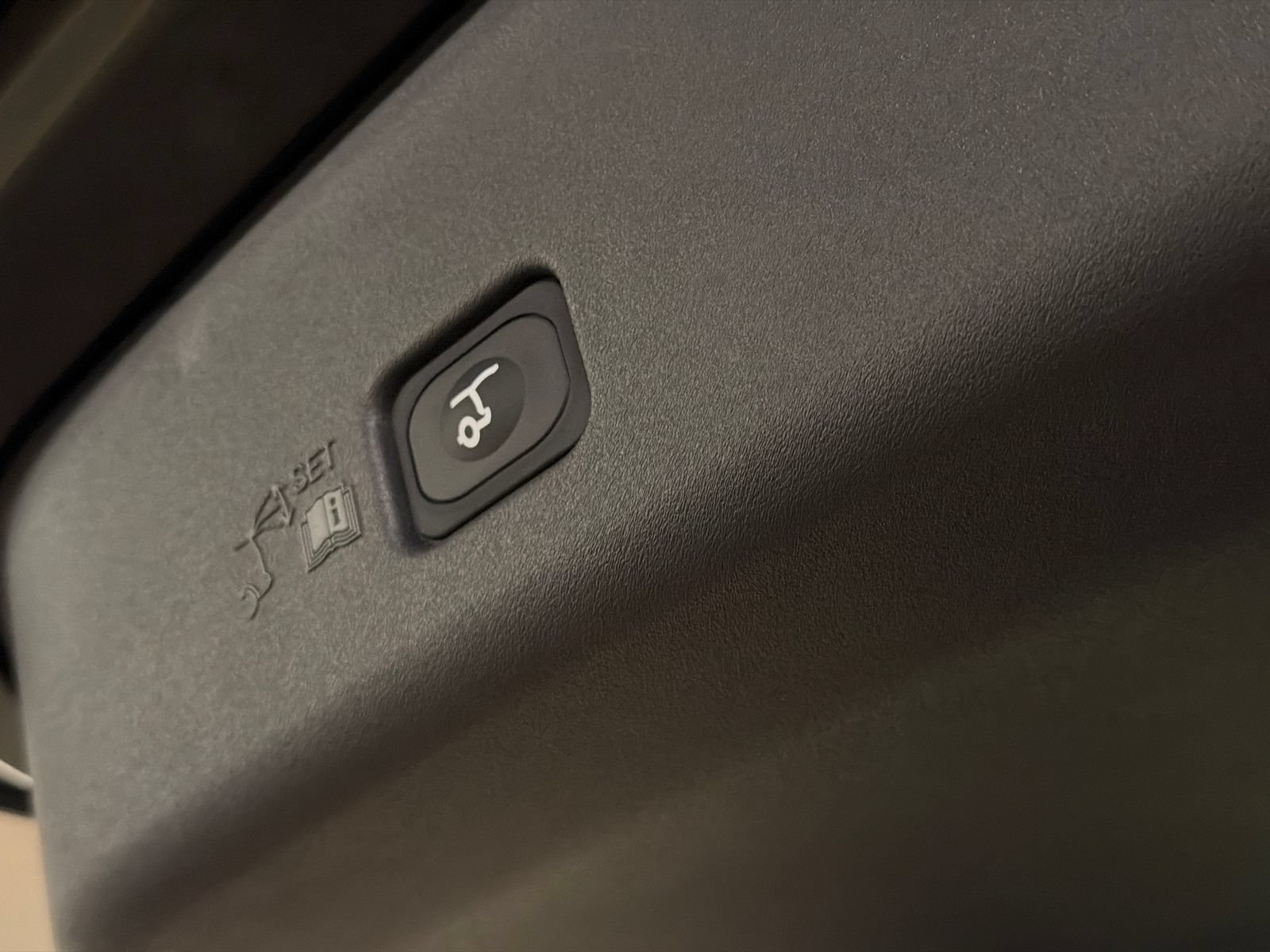 New 2026 Lincoln Nautilus Premier AWD/4WD image 9