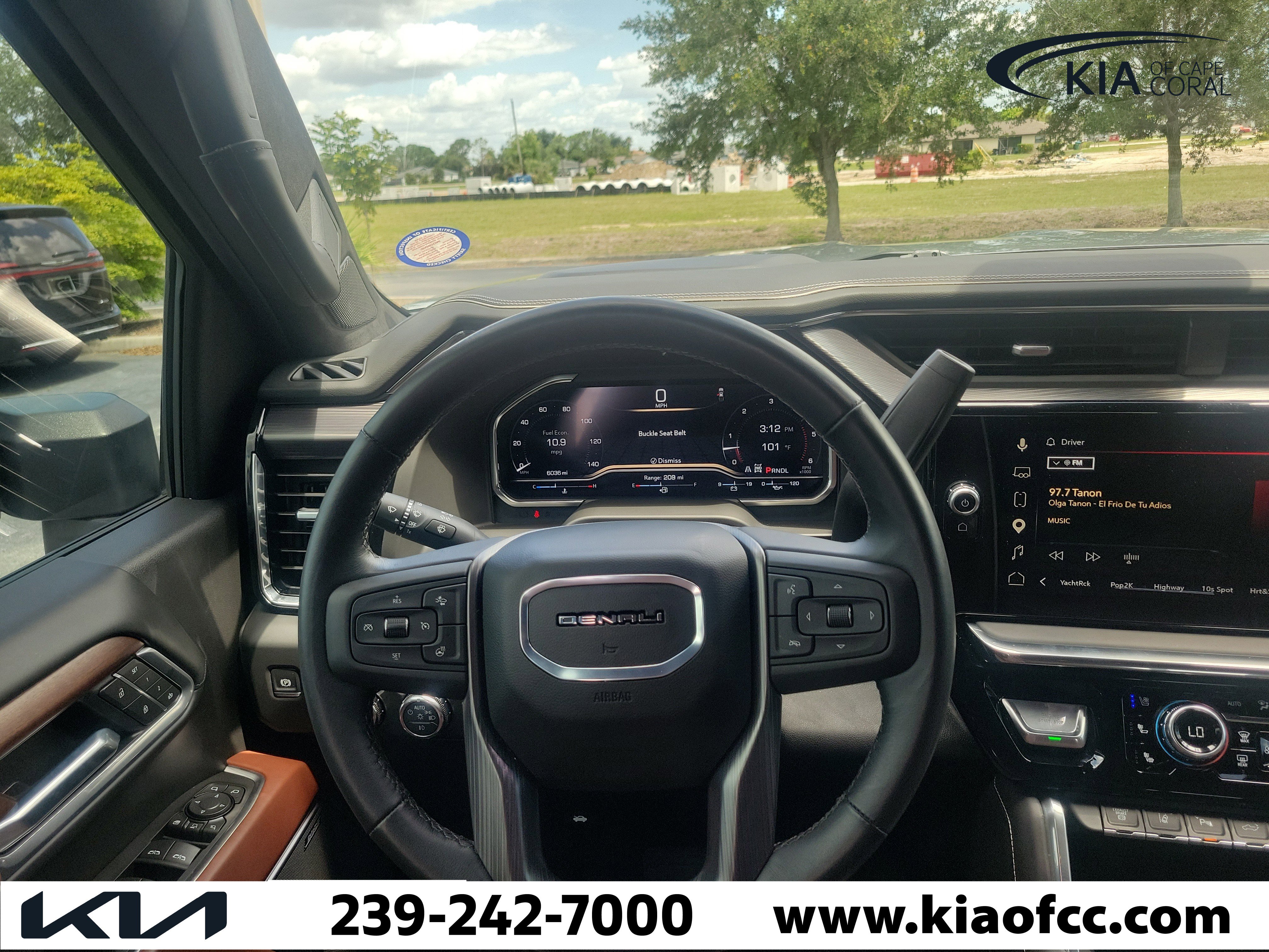 Used 2025 GMC Sierra 2500 Denali Ultimate AWD/4WD image 20