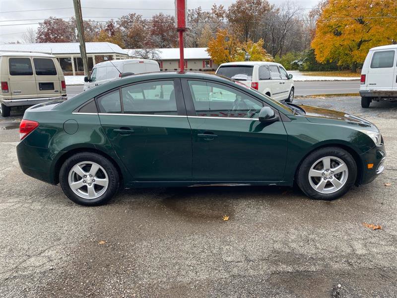 Used 2015 Chevrolet Cruze LT image 4