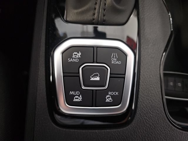 New 2026 Nissan Frontier SV w/ SV Convenience Package AWD/4WD image 16