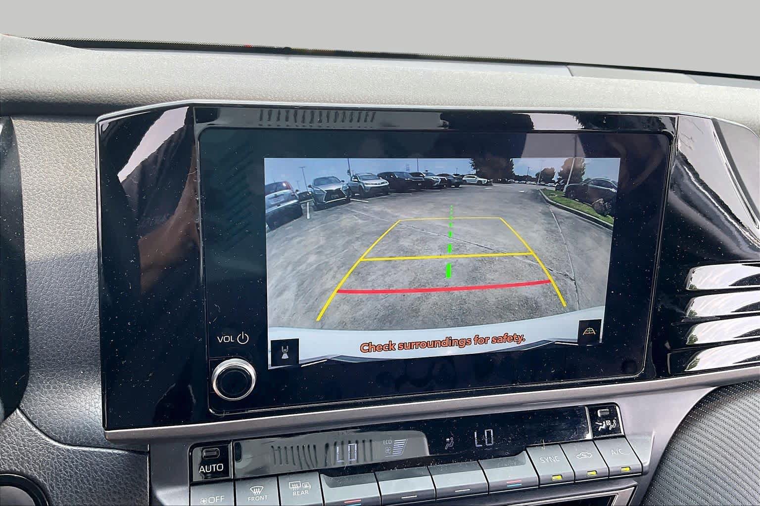Used 2025 Toyota Camry SE FWD image 25