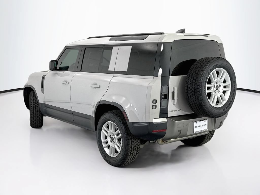 Certified 2026 Land Rover Defender 110 S AWD/4WD image 7