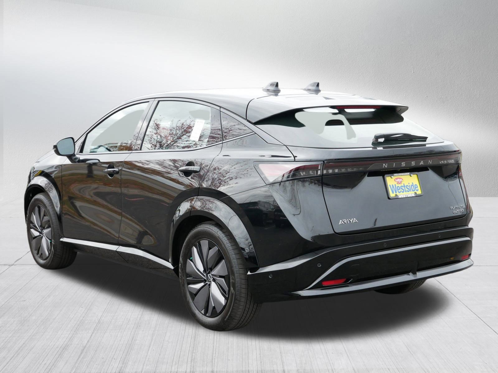 Used 2024 Nissan Ariya PLATINUM+ image 5