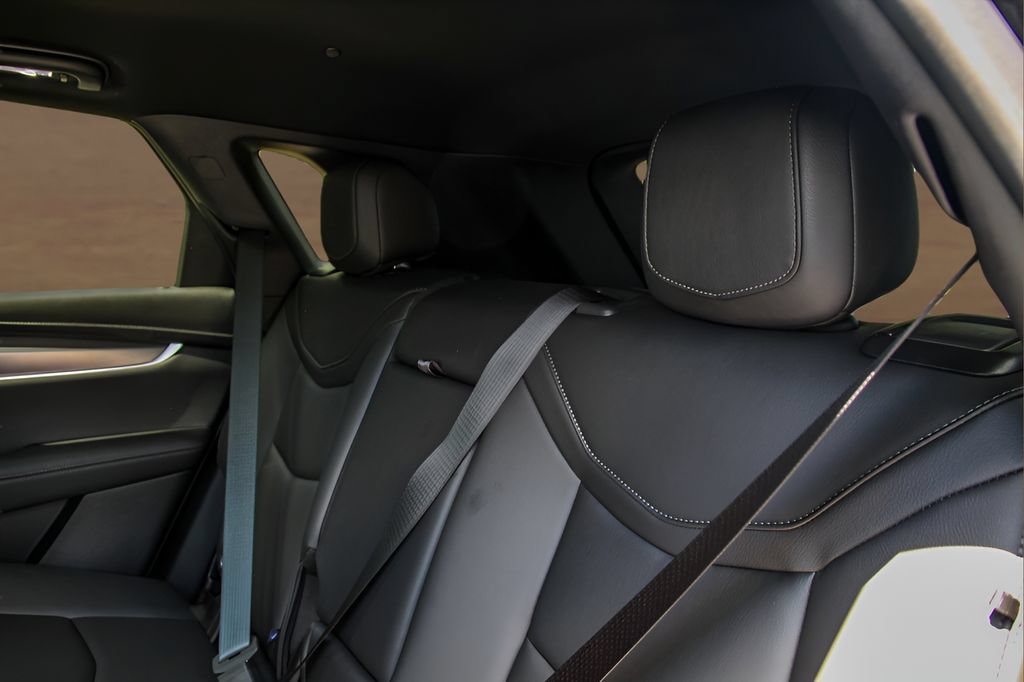 Certified 2025 Cadillac XT5 Luxury FWD image 21