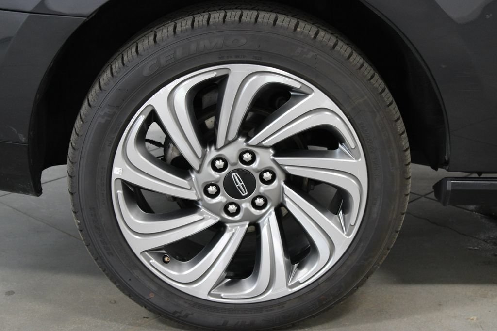 Used 2023 Lincoln Navigator Reserve AWD/4WD image 18