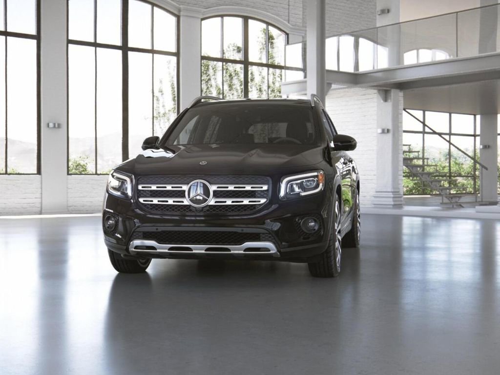 Certified 2022 Mercedes-Benz GLB 250 4MATIC image 43