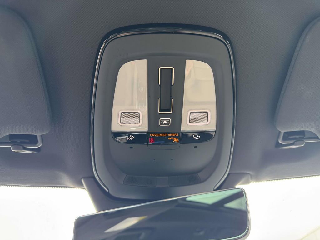 Certified 2026 Volvo XC90 B6 Plus w/ Protection Package image 30