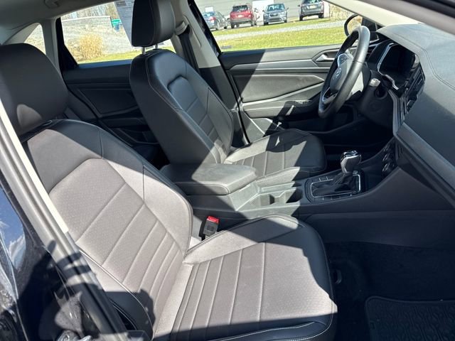 Used 2023 Volkswagen Jetta SE image 13