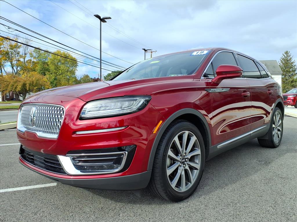 Used 2019 Lincoln Nautilus Select image 3