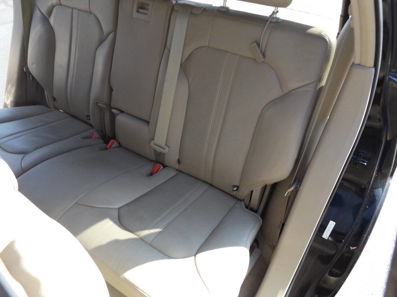 Used 2013 Lincoln MKX AWD image 15