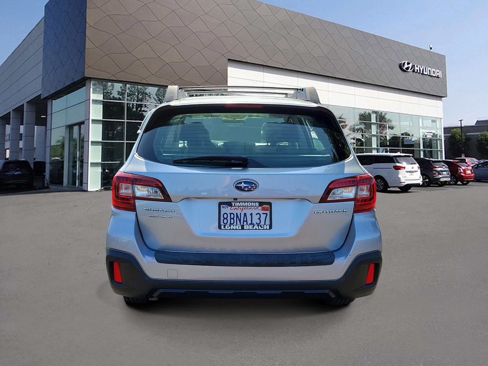 Used 2018 Subaru Outback 2.5i AWD/4WD image 4