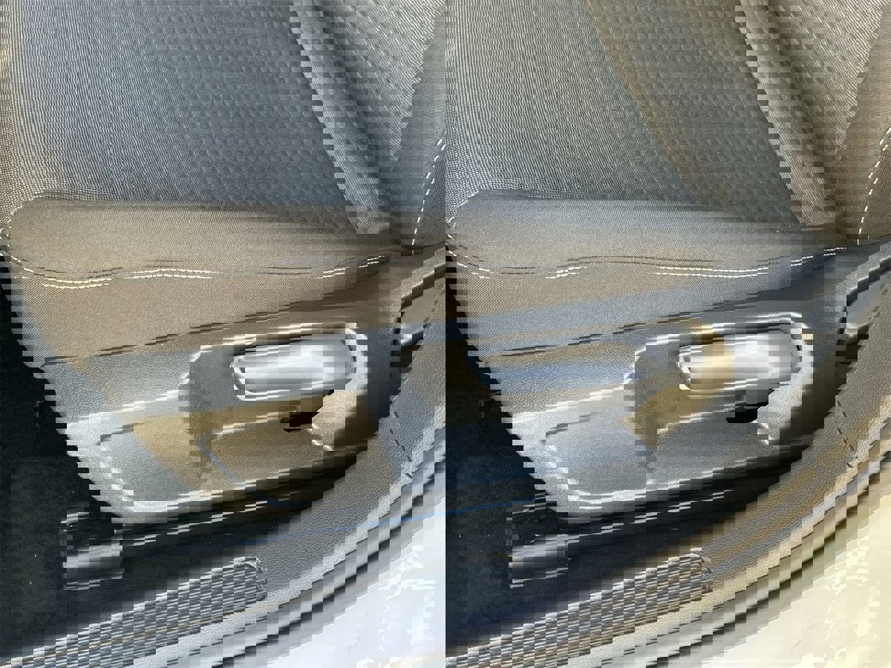 Certified 2025 Volkswagen Jetta S image 16