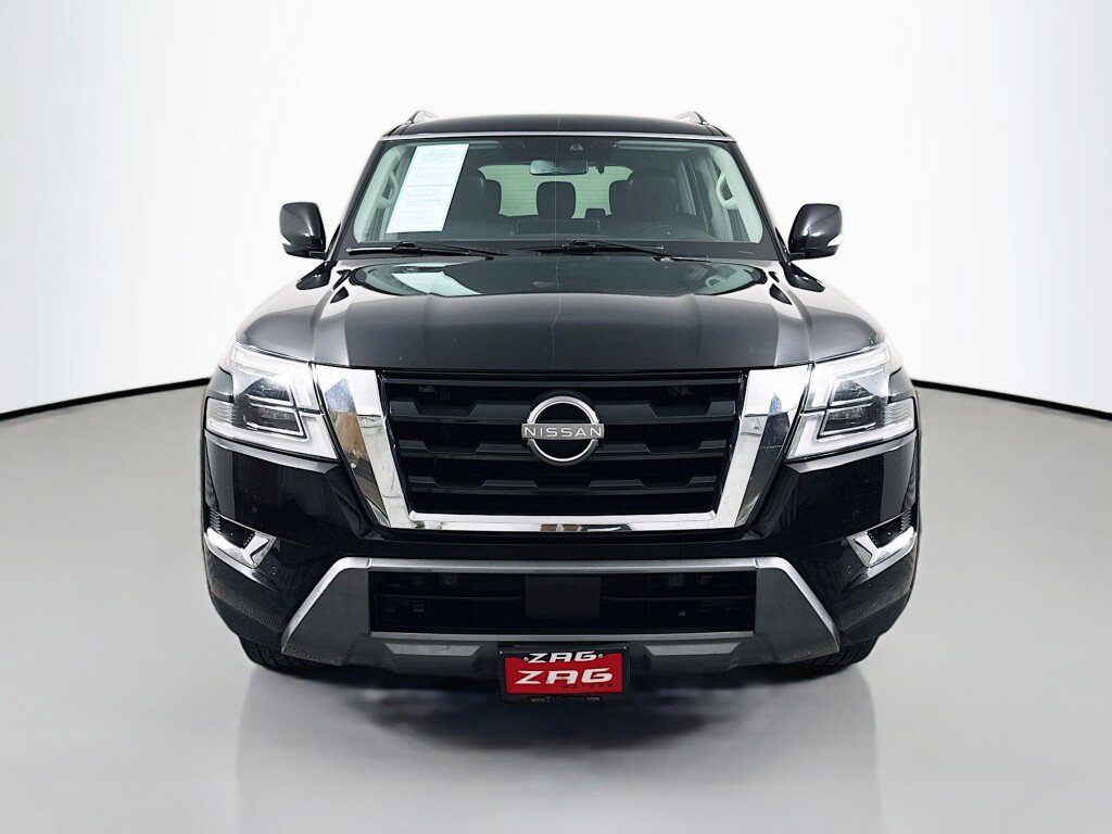 Used 2021 Nissan Armada SV image 8