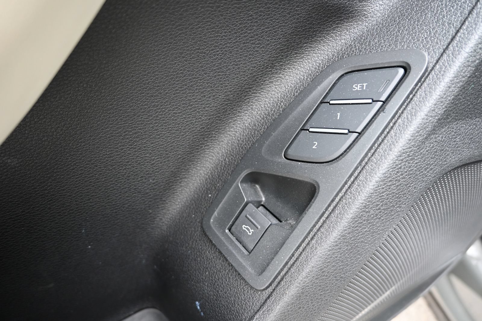 Used 2023 Audi Q3 2.0T Premium AWD/4WD image 22