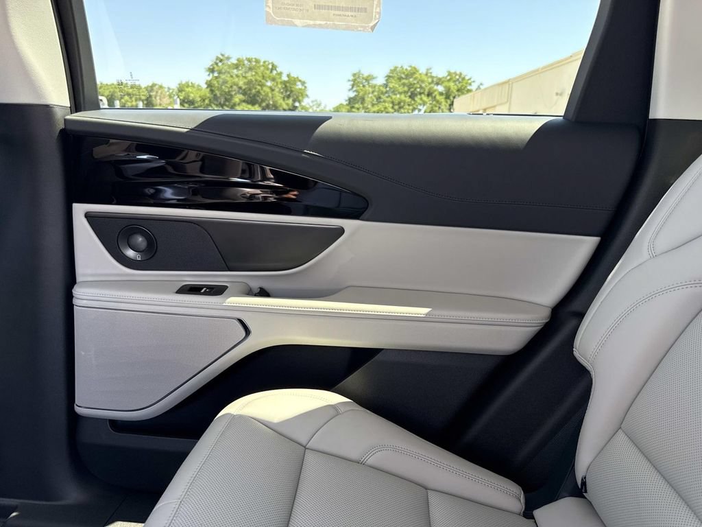 New 2026 Lincoln Nautilus Premier w/ Equipment Group 102A AWD/4WD image 15
