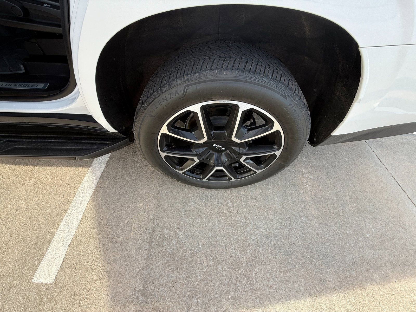 Used 2021 Chevrolet Tahoe RST w/ Luxury Package RWD image 19
