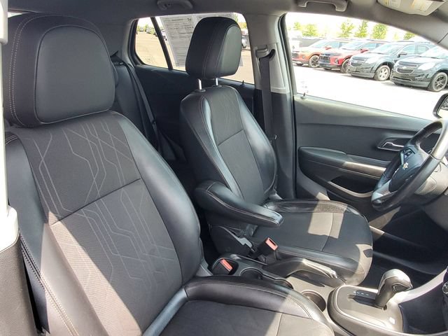 Used 2018 Chevrolet Trax LT w/ LT Convenience Package FWD image 25