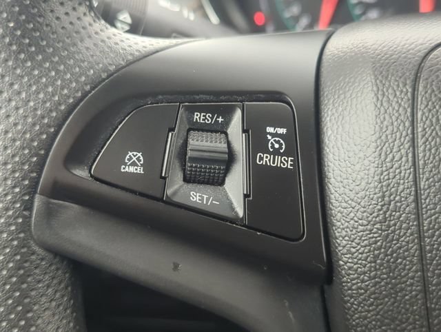 Used 2022 Chevrolet Trax LS w/ Tint and Cruise Package AWD/4WD image 15