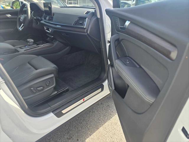 Used 2025 Audi Q5 e Premium Plus w/ Premium Plus Package image 10