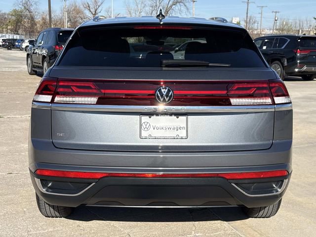 Certified 2025 Volkswagen Atlas Cross Sport SE image 3