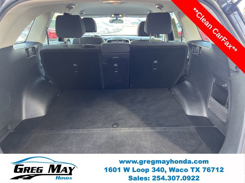 Used 2018 Kia Sorento LX image 16