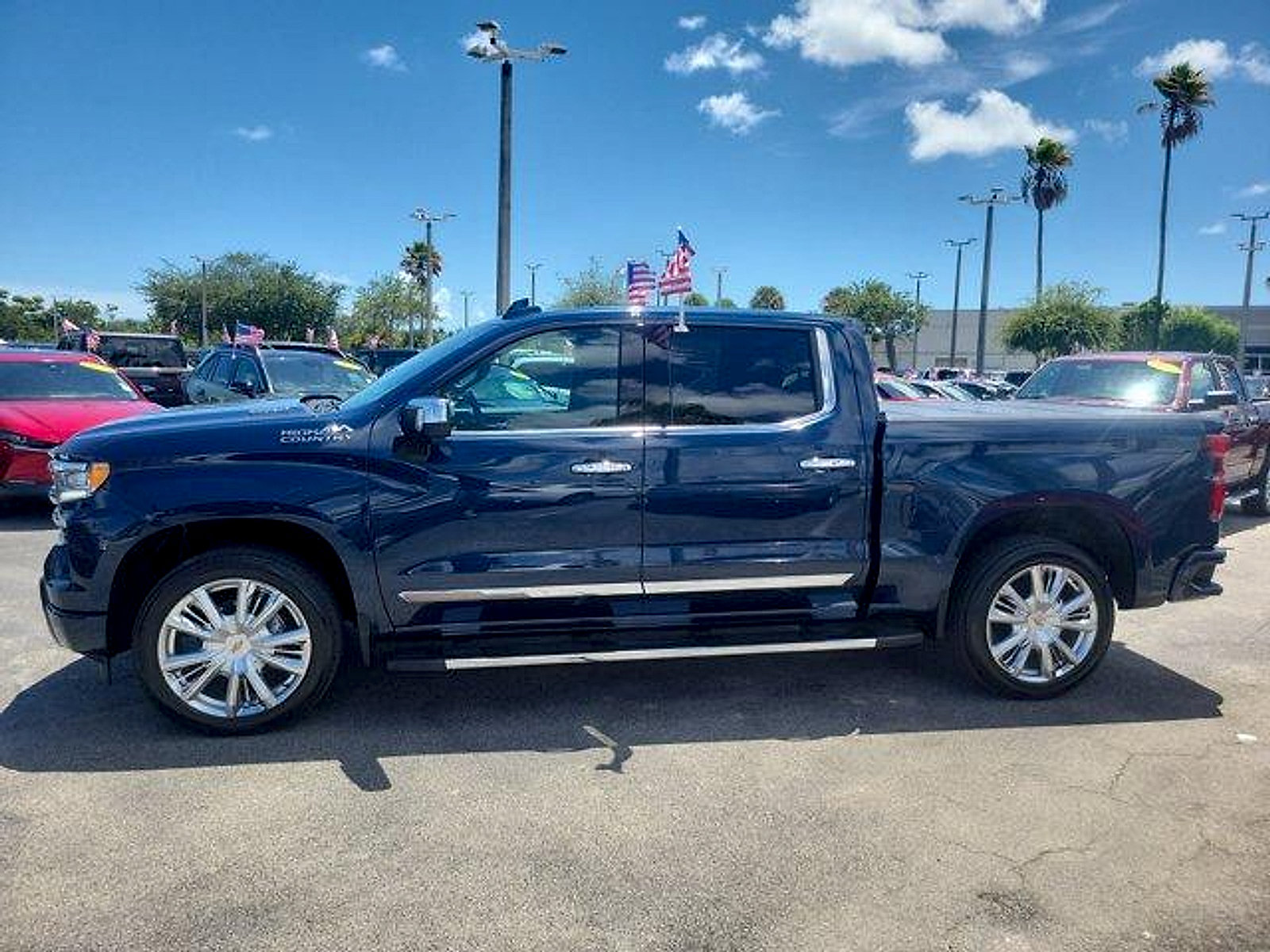 Used 2022 Chevrolet Silverado 1500 High Country RWD image 4
