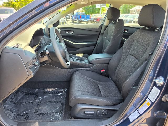 Used 2023 Honda Accord EX image 21