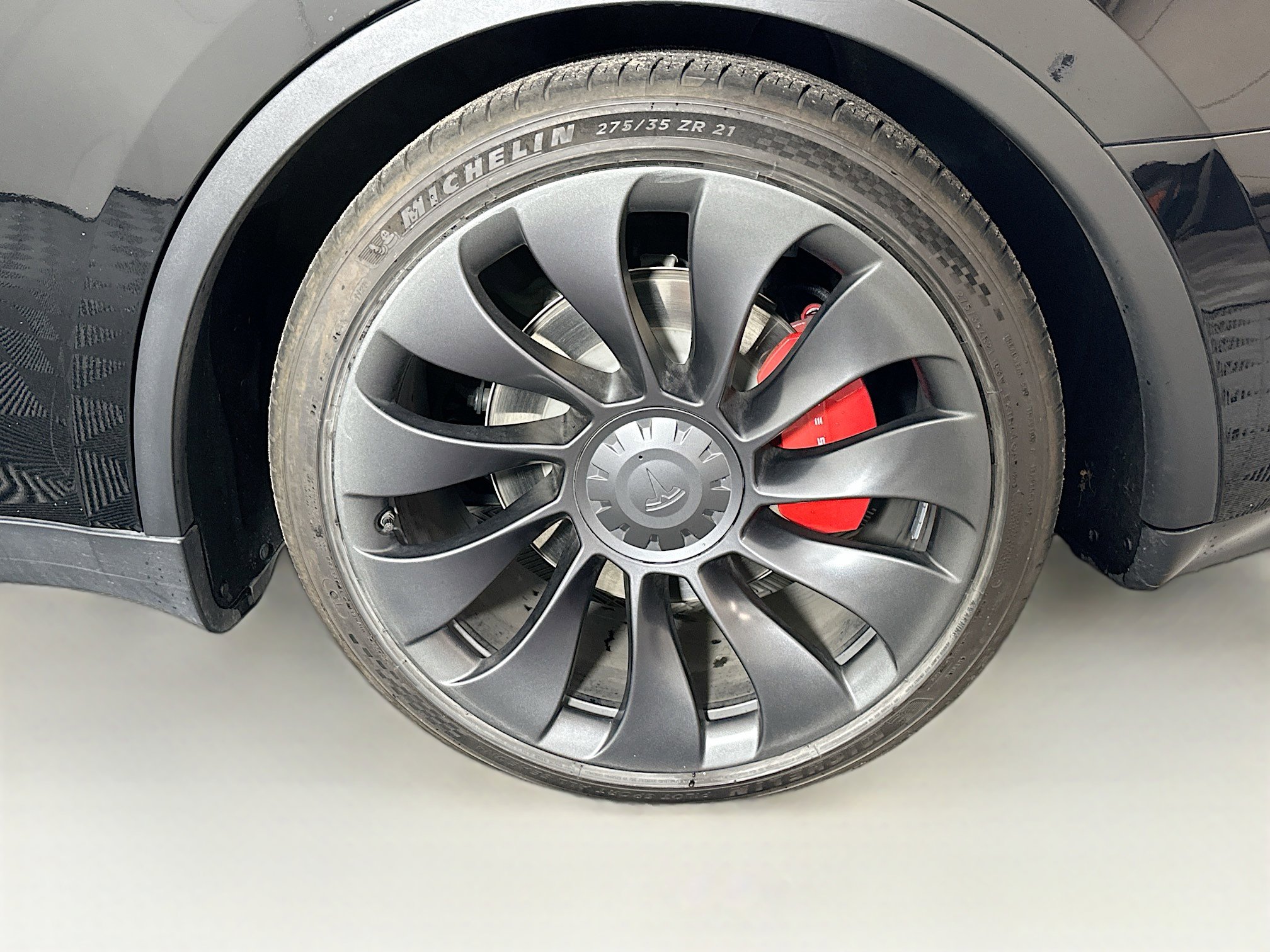 Used 2023 Tesla Model Y Performance image 11