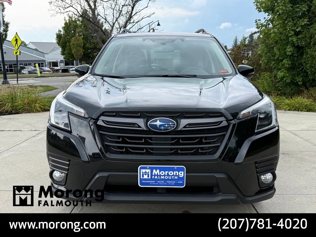 Used 2022 Subaru Forester Limited AWD/4WD image 3