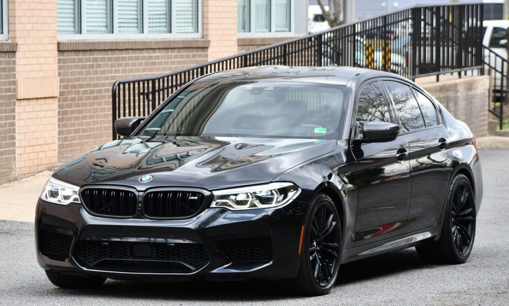 Used 2020 BMW M5 w/ Executive Package image 3