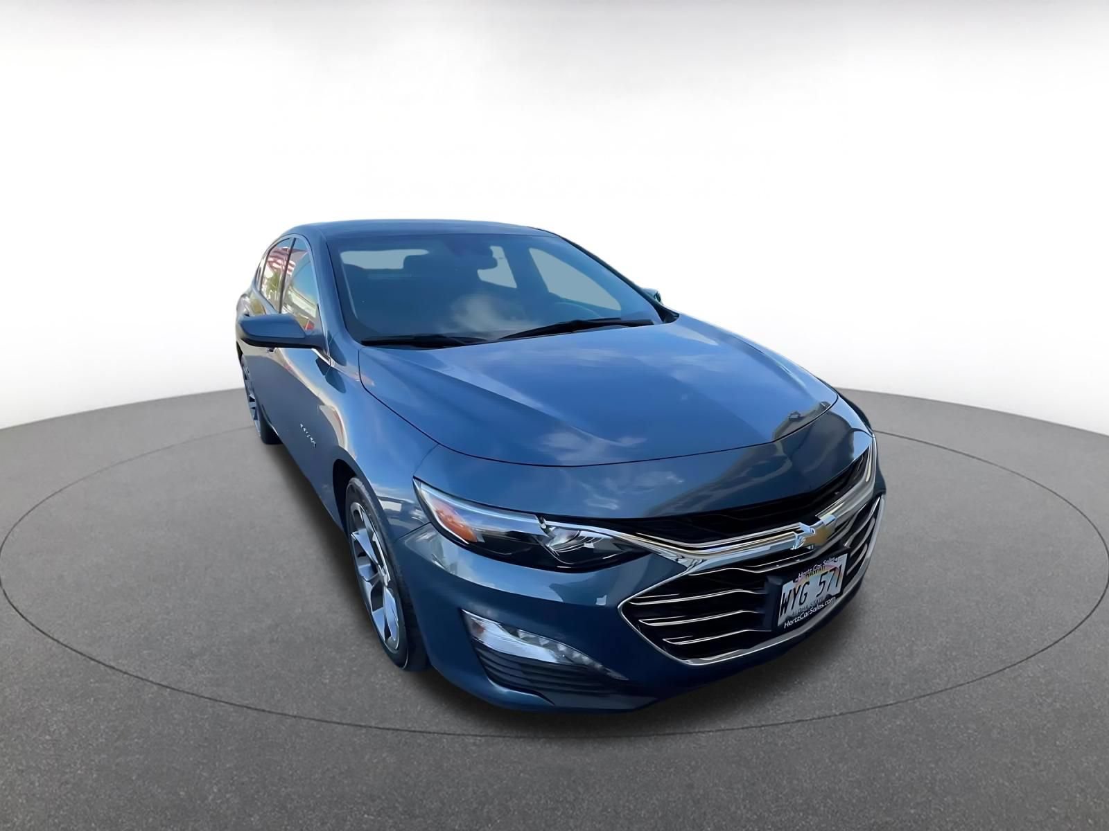 Used 2024 Chevrolet Malibu LT FWD image 3