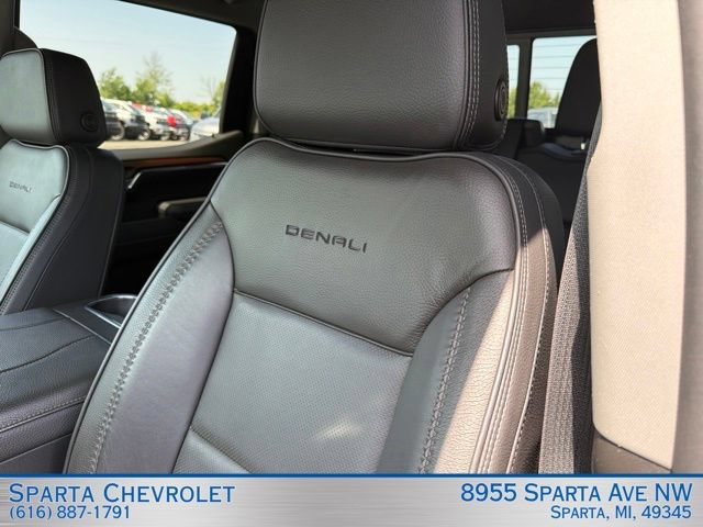 Used 2024 GMC Sierra 1500 Denali AWD/4WD image 24