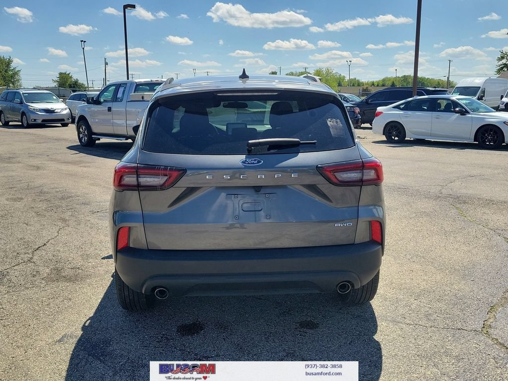 Certified 2025 Ford Escape ST-Line AWD/4WD image 5