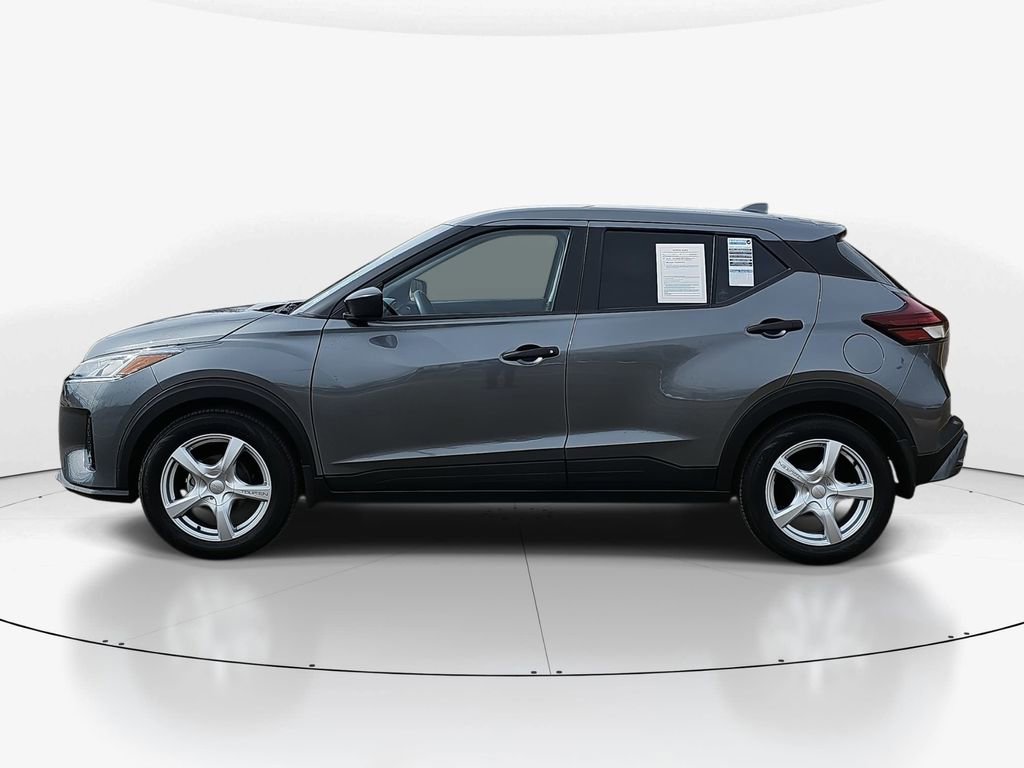Used 2025 Nissan Kicks Play S image 4