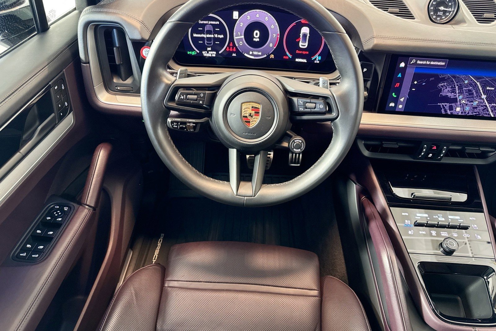 Used 2024 Porsche Cayenne S image 20