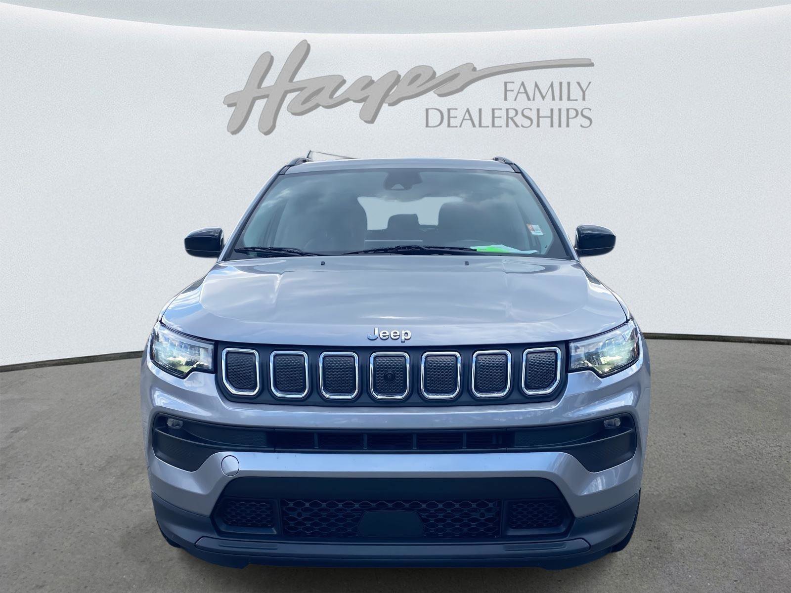 Certified 2022 Jeep Compass Latitude w/ Convenience Group image 12