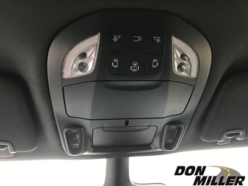 New 2026 Chrysler Pacifica Limited image 24