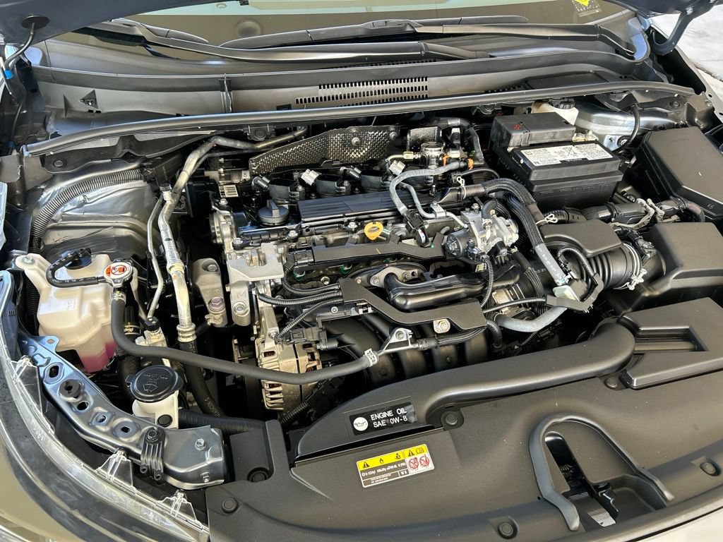 Used 2025 Toyota Corolla LE FWD image 12
