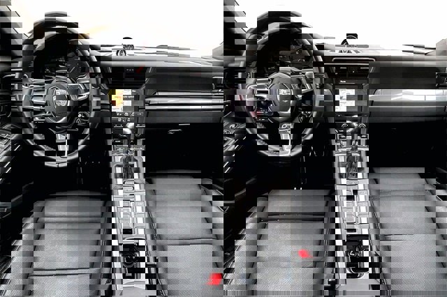 Used 2017 Porsche 911 Carrera 4 image 10