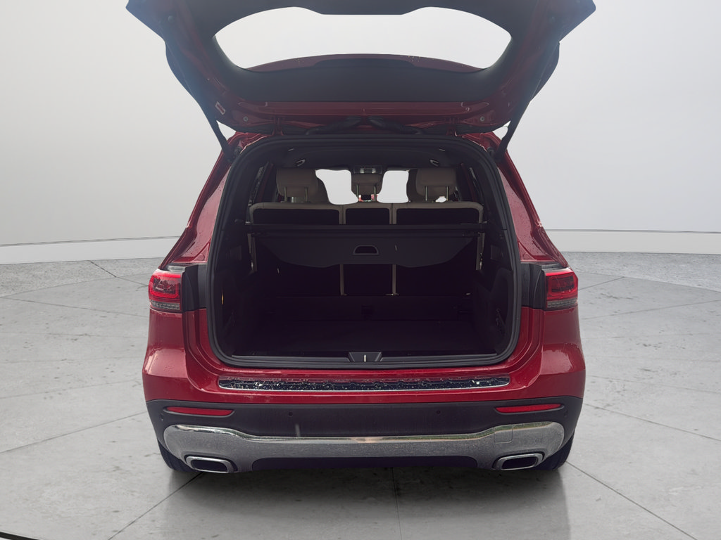 Used 2021 Mercedes-Benz GLB 250 w/ Premium Package image 18